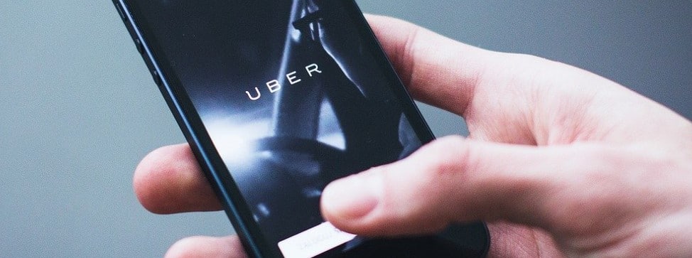 Uber: app passa a checar RG e CPF de usuários antes das corridas