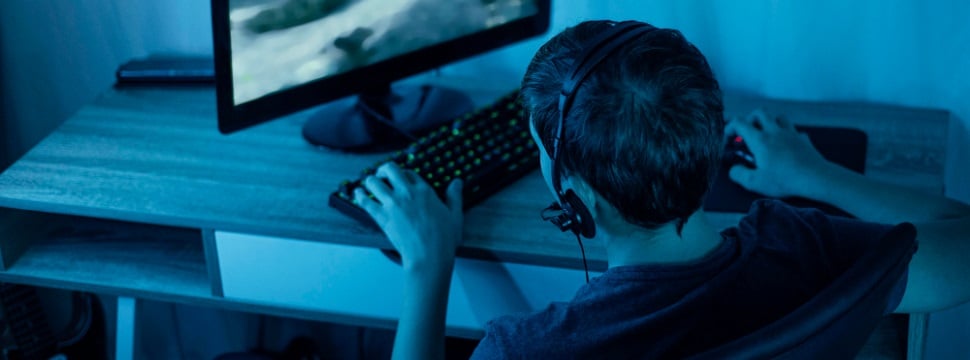 e-sports-dicas-para-melhorar-a-postura-na-hora-de-jogar