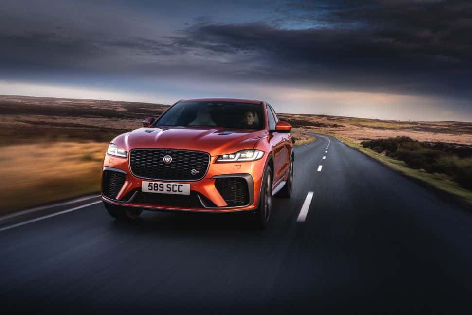 Jaguar F-PACE 2023 PHEV chega por R$ 600 mil ao Brasil